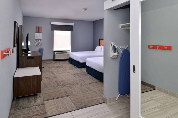 Room 13 of 75