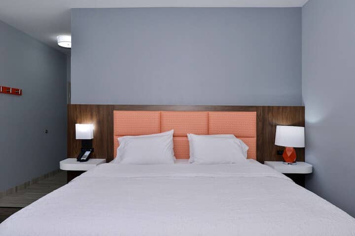 Room 14 of 75